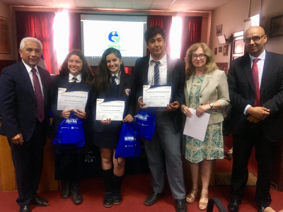 Estudiantes del Instituto Bicentenario José Miguel Carrera participan en talleres de la Universidad de Valparaíso