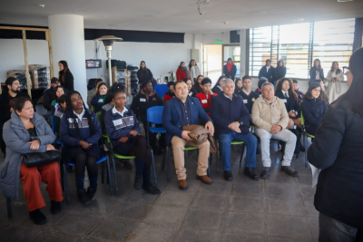 Conversatorio reunió a estudiantes migrantes para promover la diversidad cultural en San Antonio