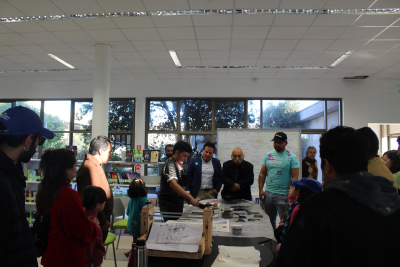 Libro &#039;Flor y Fauna Grabada del Litoral Central&#039; cautivó a niños y niñas durante su lanzamiento