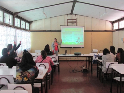 Programa Chile Crece Contigo orienta a padres y educadoras en la estimulación de los niños