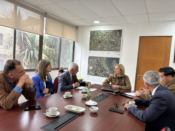 Alcalde de San Antonio se reúne con la generala jefe de la Quinta Zona de Carabineros