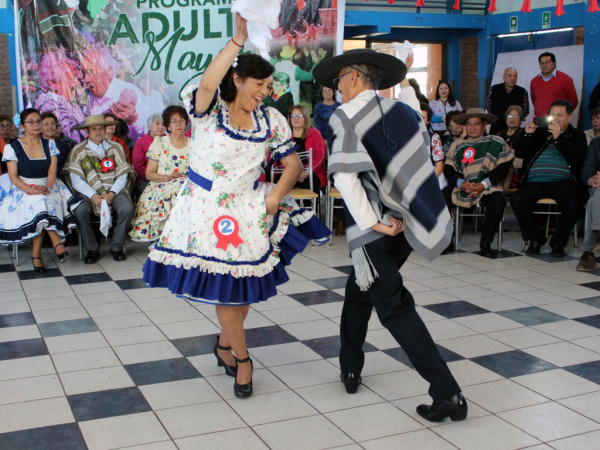 Municipio realiza vigésimo campeonato de cueca adulto mayor