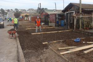 Vecinos felices con obras de reposición de veredas en la calle Copiapó