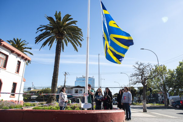 Con Izamiento de bandera da inicio a la Semana Internacional de las Personas Sordas en la comuna