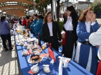 Plaza de Llolleo se llenó de colores al Celebrarse el Día Internacional del Folclore