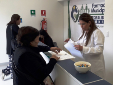 Farmacia Municipal de San Antonio abrió sus puertas con 534 inscritos