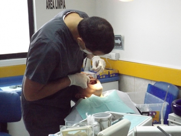 Consultorios de San Antonio devuelven la sonrisa y autoestima &nbsp;a hombres y mujeres