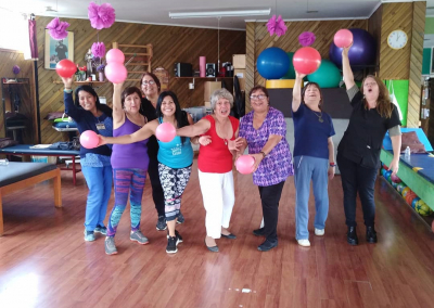 Pacientes del Centro de Rehabilitaci&oacute;n San Antonio de Padua cuentan con taller de baile entretenido