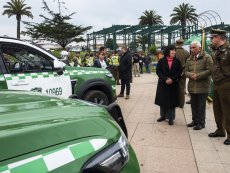 San Antonio recibe tres nuevos vehículos policiales para el patrullaje en el sector de Llolleo