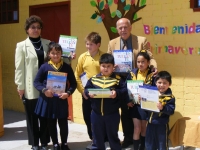 Liceo Santa Teresita y los Colegios Providencia y Santo Tom&aacute;s de las Acacias reciben bibliotecas con 200 t&iacute;tulos.