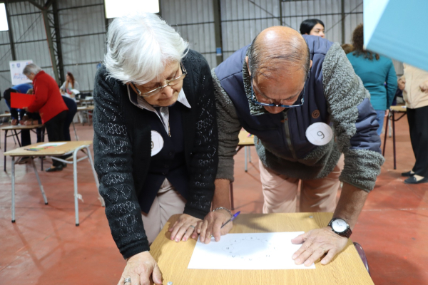Olimpiadas Cognitivas 2025 reúnen a más de 100 personas mayores en su tercera versión