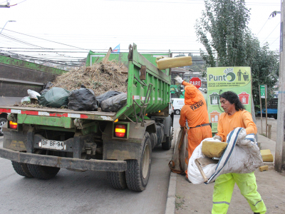 Municipio eval&uacute;a sacar Punto Verde que est&aacute; siendo mal utilizado por indigentes