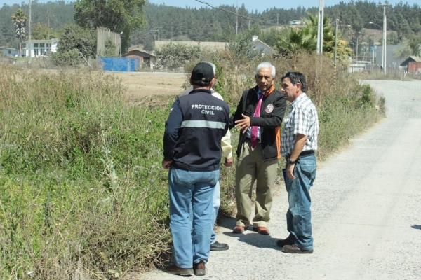 Alcalde supervisa estado de aguas lluvias en los sectores de mayor riesgo de inundaci&oacute;n de San Antonio